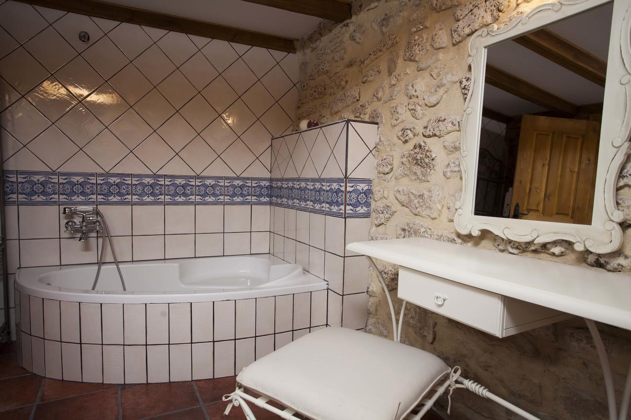 Hotel Rural La Torre De Bisjueces Екстер'єр фото