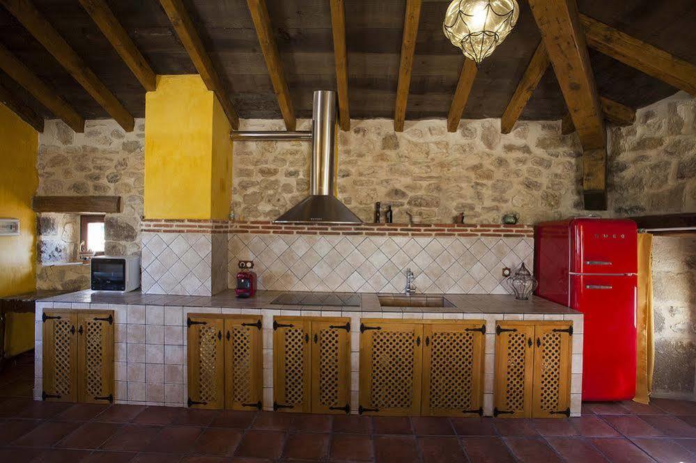 Hotel Rural La Torre De Bisjueces Екстер'єр фото